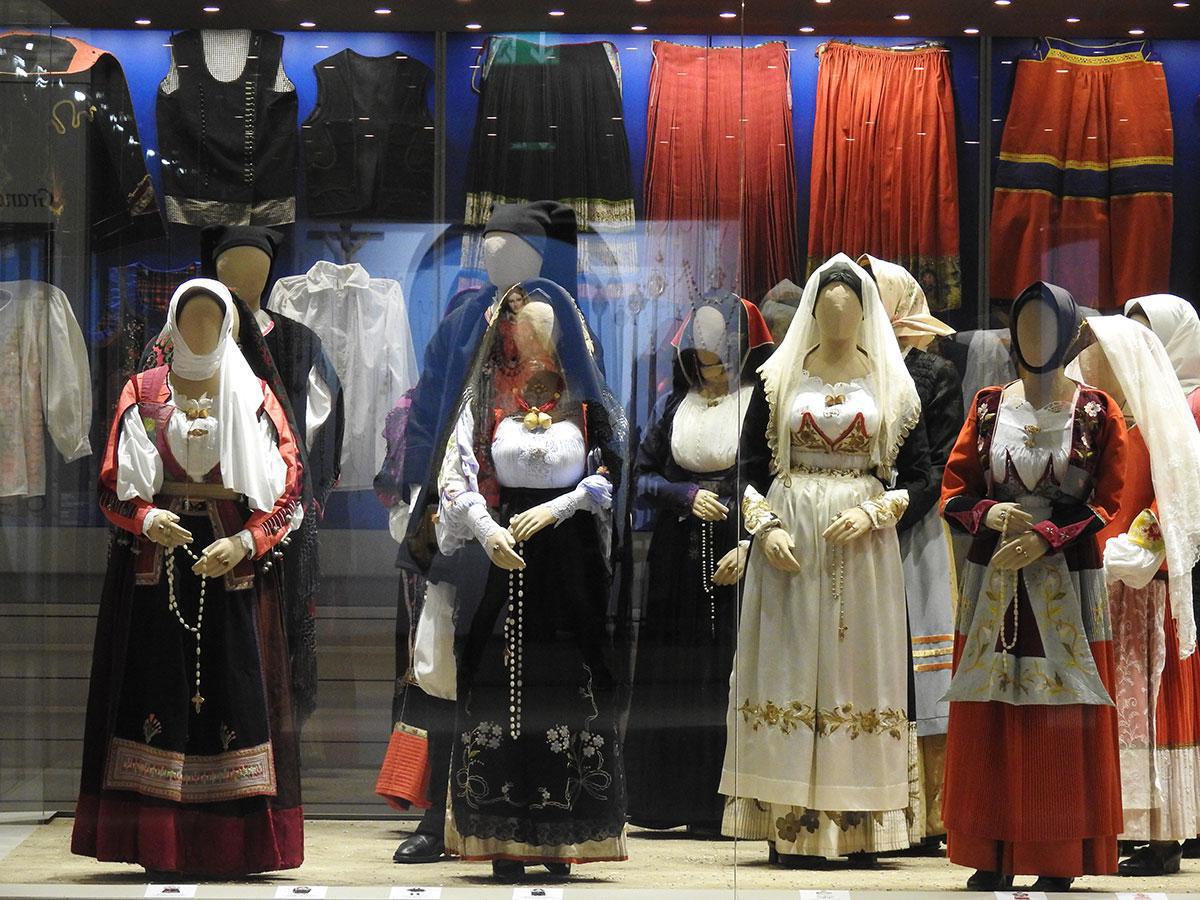 Museo del Costume » Museo Etnografico della Sardegna Museo del Costume » Museo Etnografico della Sardegna