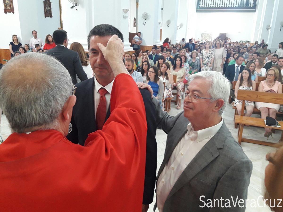 Los grupos que se han preparado en la Cofradía recibieron el Sacramento de la Confirmación. Los grupos que se han preparado en la Cofradía recibieron el Sacramento de la Confirmación.