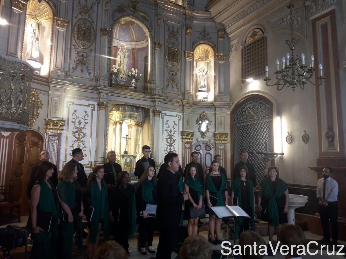 Concierto de la Coral de la Santa Vera Cruz en Málaga Concierto de la Coral de la Santa Vera Cruz en Málaga