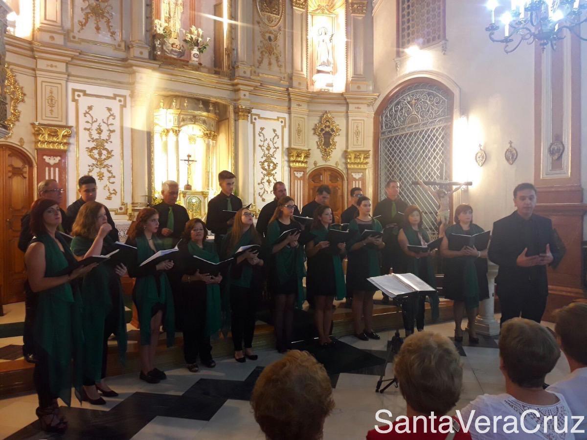 Concierto de la Coral de la Santa Vera Cruz en Málaga Concierto de la Coral de la Santa Vera Cruz en Málaga