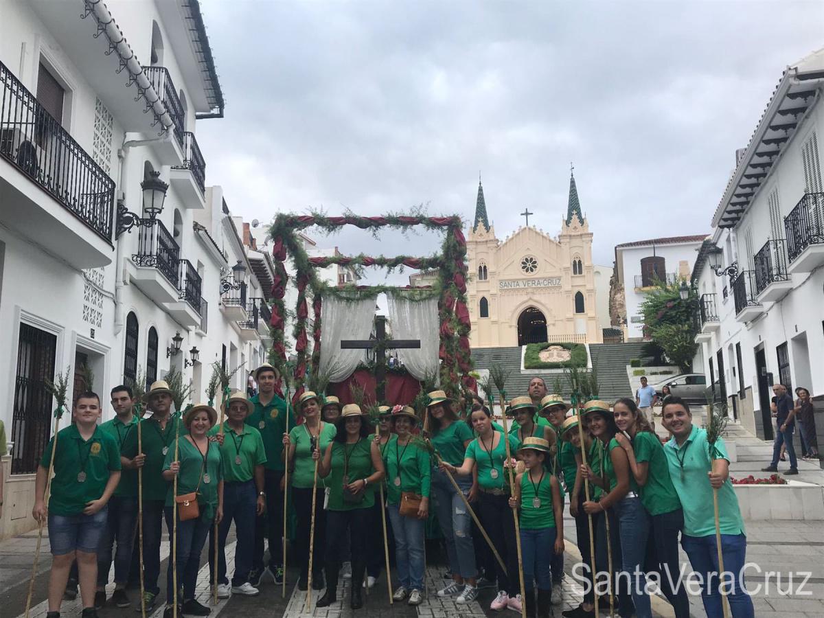 Primera semana del curso cofrade con gran participación de la Vera+Cruz en los actos celebrados: Romería en honor al Señor de las Agonías y Jubileo Sacerdotal del Padre Javier. Primera semana del curso cofrade con gran participación de la Vera+Cruz en los actos celebrados: Romería en honor al Señor de las Agonías y Jubileo Sacerdotal del Padre Javier.