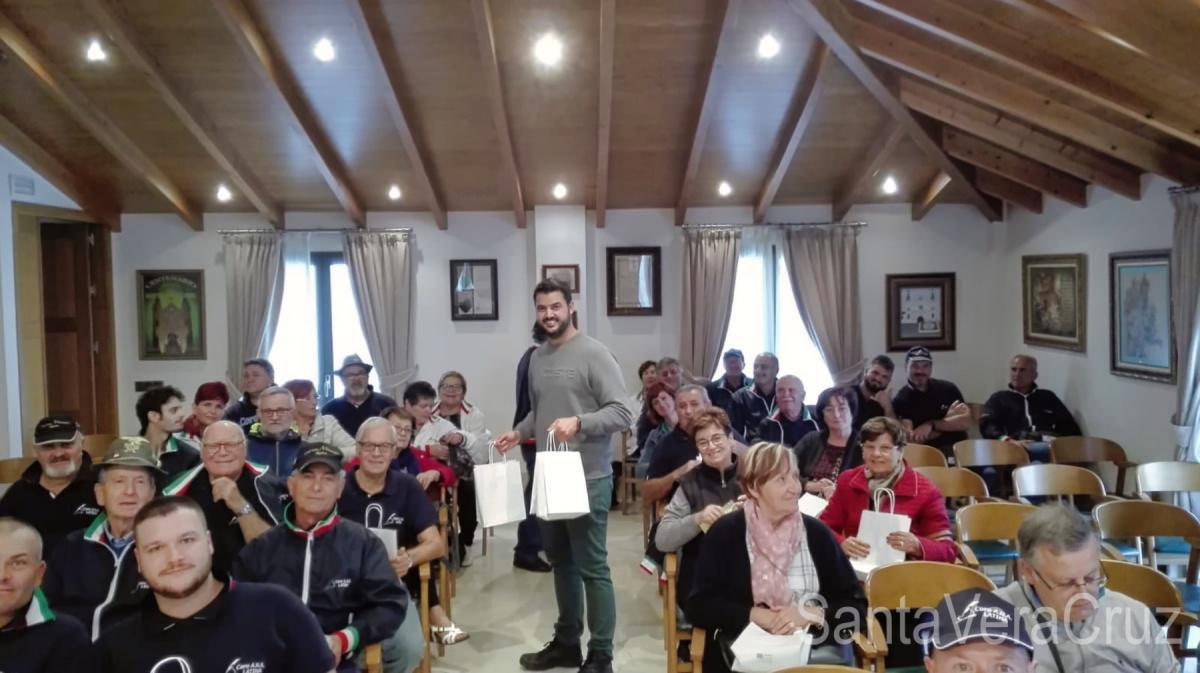 Cantos italianos acompañan a nuestra Coral y nuestro Coro en el IV Encuentro Coral de la Santa Vera+Cruz Cantos italianos acompañan a nuestra Coral y nuestro Coro en el IV Encuentro Coral de la Santa Vera+Cruz