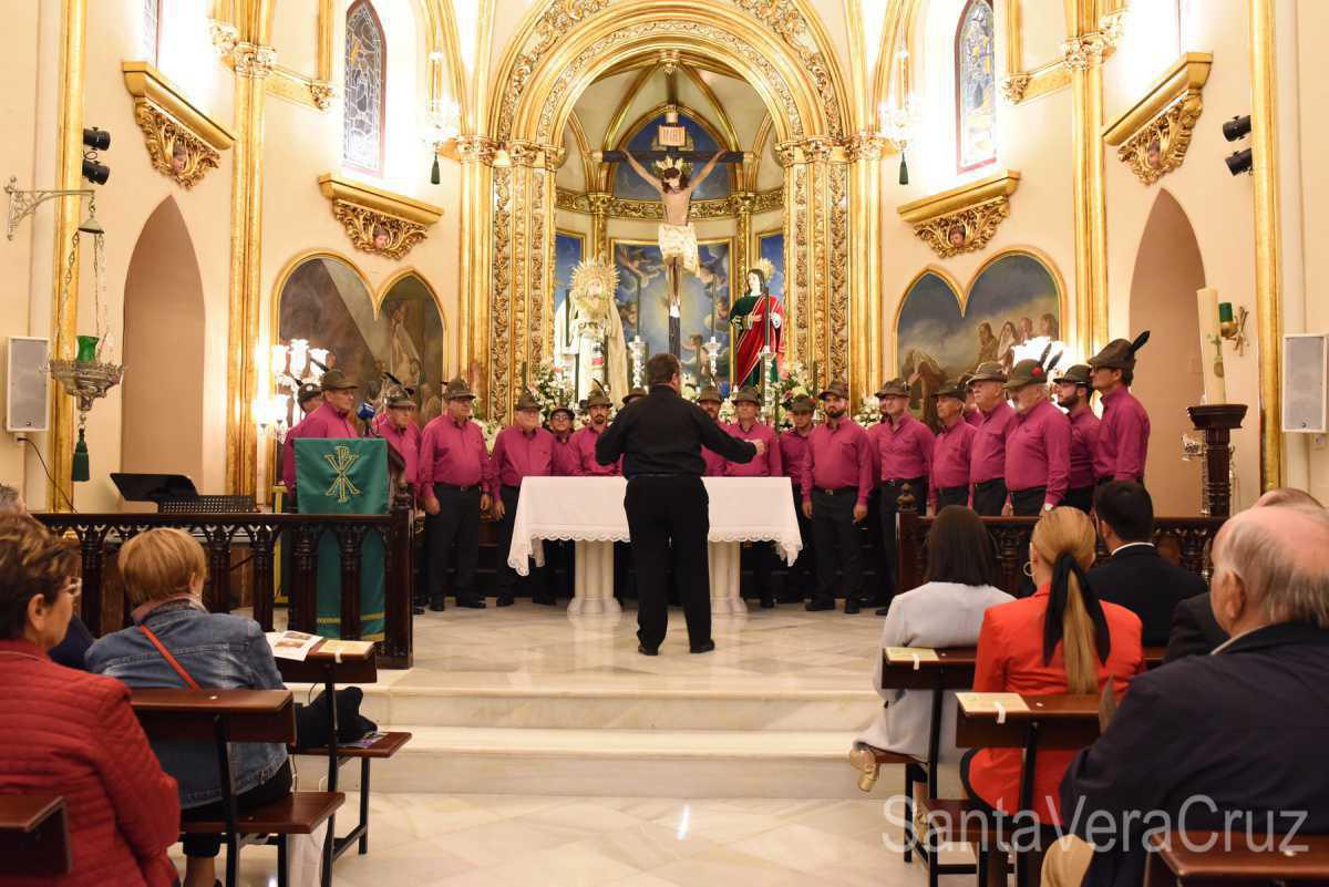 Cantos italianos acompañan a nuestra Coral y nuestro Coro en el IV Encuentro Coral de la Santa Vera+Cruz Cantos italianos acompañan a nuestra Coral y nuestro Coro en el IV Encuentro Coral de la Santa Vera+Cruz