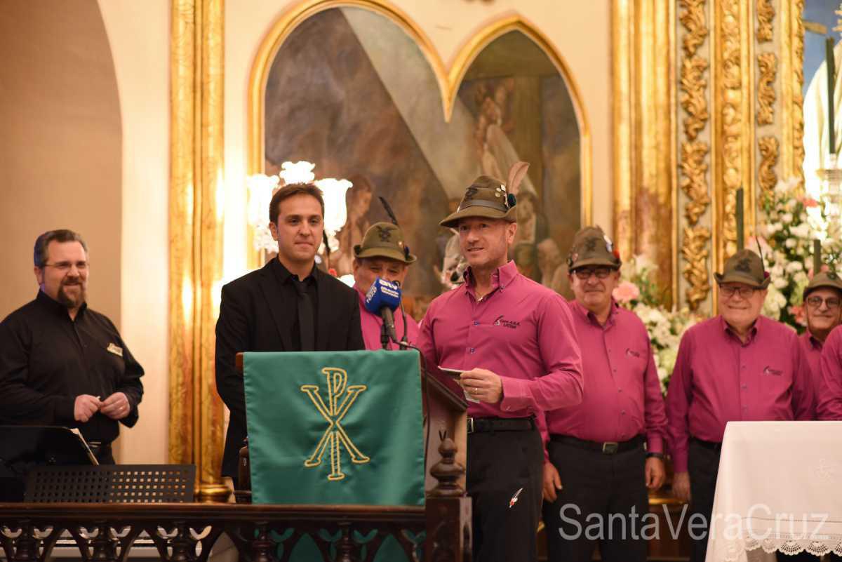 Cantos italianos acompañan a nuestra Coral y nuestro Coro en el IV Encuentro Coral de la Santa Vera+Cruz Cantos italianos acompañan a nuestra Coral y nuestro Coro en el IV Encuentro Coral de la Santa Vera+Cruz