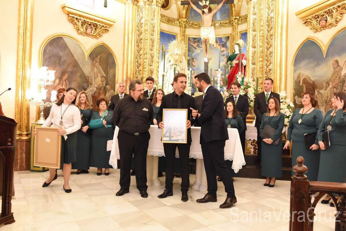 Cantos italianos acompañan a nuestra Coral y nuestro Coro en el IV Encuentro Coral de la Santa Vera+Cruz Cantos italianos acompañan a nuestra Coral y nuestro Coro en el IV Encuentro Coral de la Santa Vera+Cruz