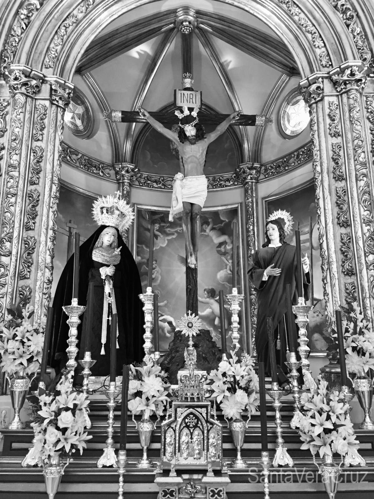 Misa de Difuntos y Oración en la Capilla de Columbarios Misa de Difuntos y Oración en la Capilla de Columbarios