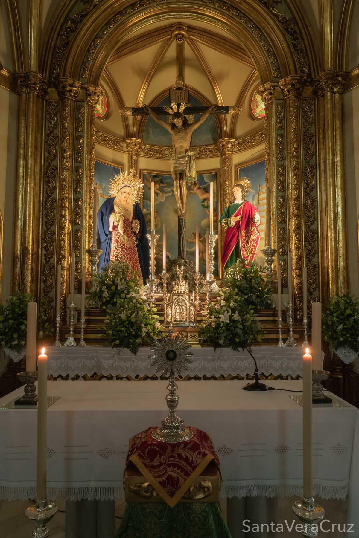Solemne acto de veneración de la Sagrada Reliquia del Santo Lignum Crucis en conmemoración de la Festividad de la Exaltación de la Cruz y Solemne Eucaristía previa al acto de jura de cargos.