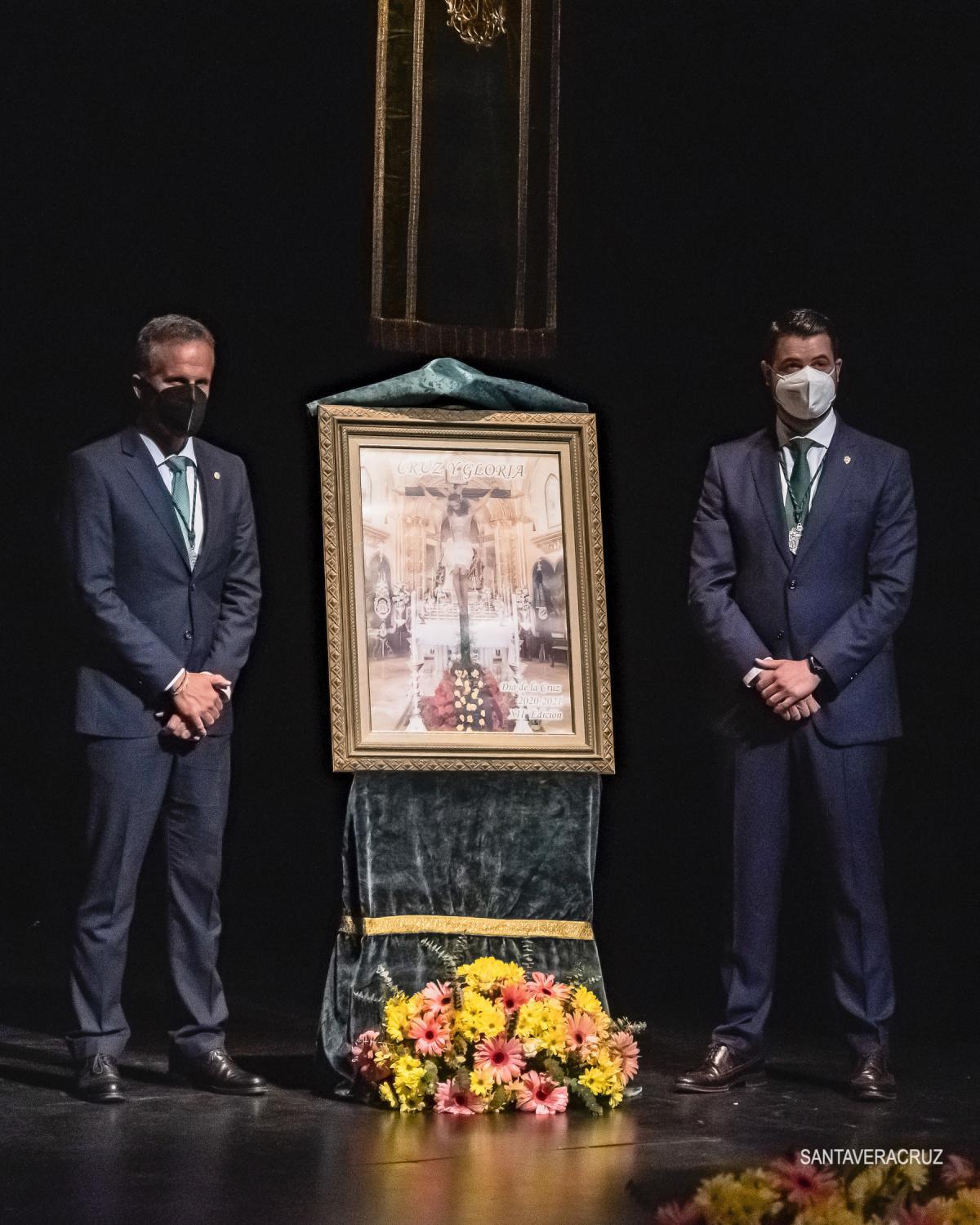 Presentación Logotipo Centenario, Cruz y Gloria y Cartel del Día de la Cruz Presentación Logotipo Centenario, Cruz y Gloria y Cartel del Día de la Cruz