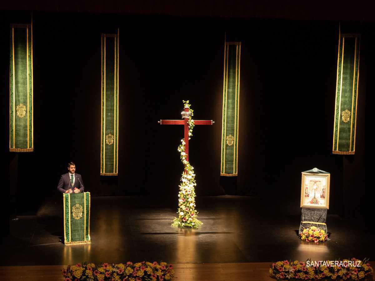 Presentación Logotipo Centenario, Cruz y Gloria y Cartel del Día de la Cruz Presentación Logotipo Centenario, Cruz y Gloria y Cartel del Día de la Cruz