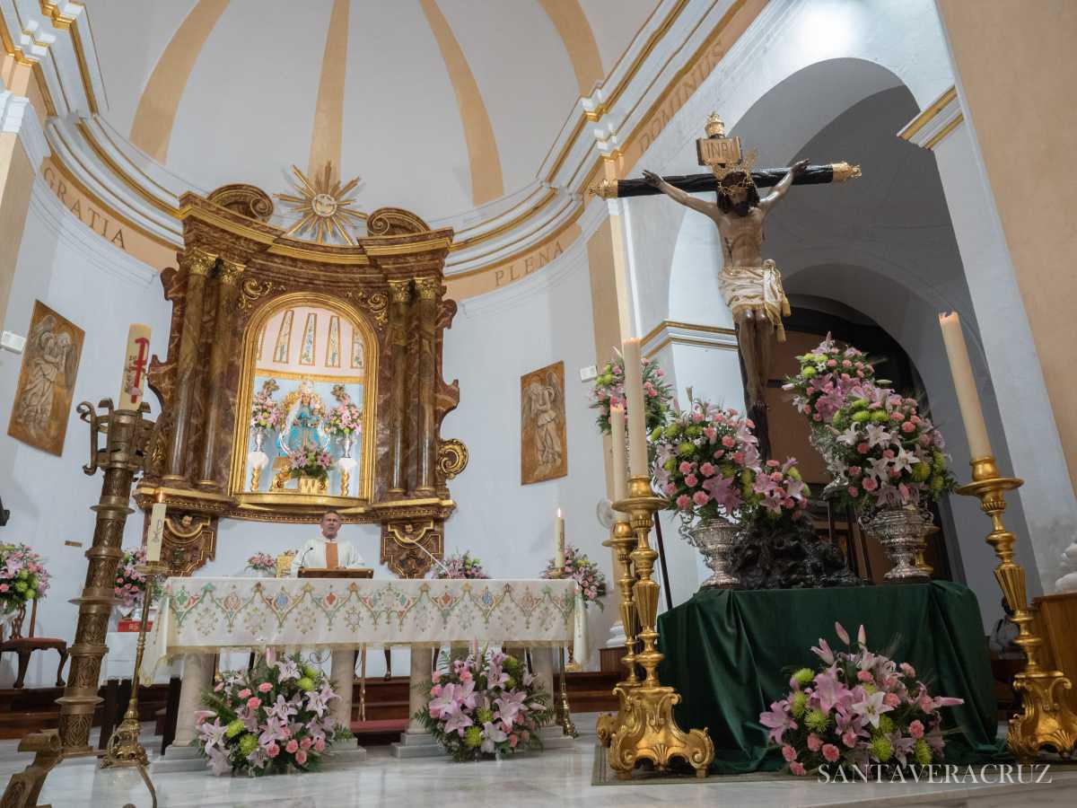 Triduo en honor del Santísimo Cristo de la Vera+Cruz: "El padre y yo somos uno". Triduo en honor del Santísimo Cristo de la Vera+Cruz: "El padre y yo somos uno".