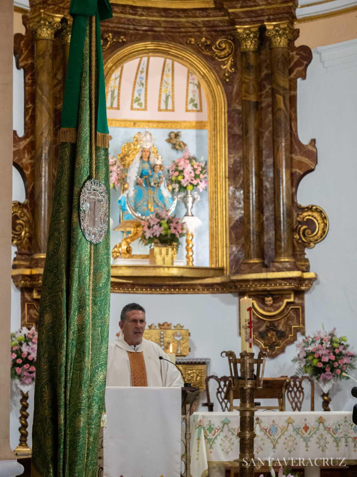 Triduo en honor del Santísimo Cristo de la Vera+Cruz: "El padre y yo somos uno". Triduo en honor del Santísimo Cristo de la Vera+Cruz: "El padre y yo somos uno".