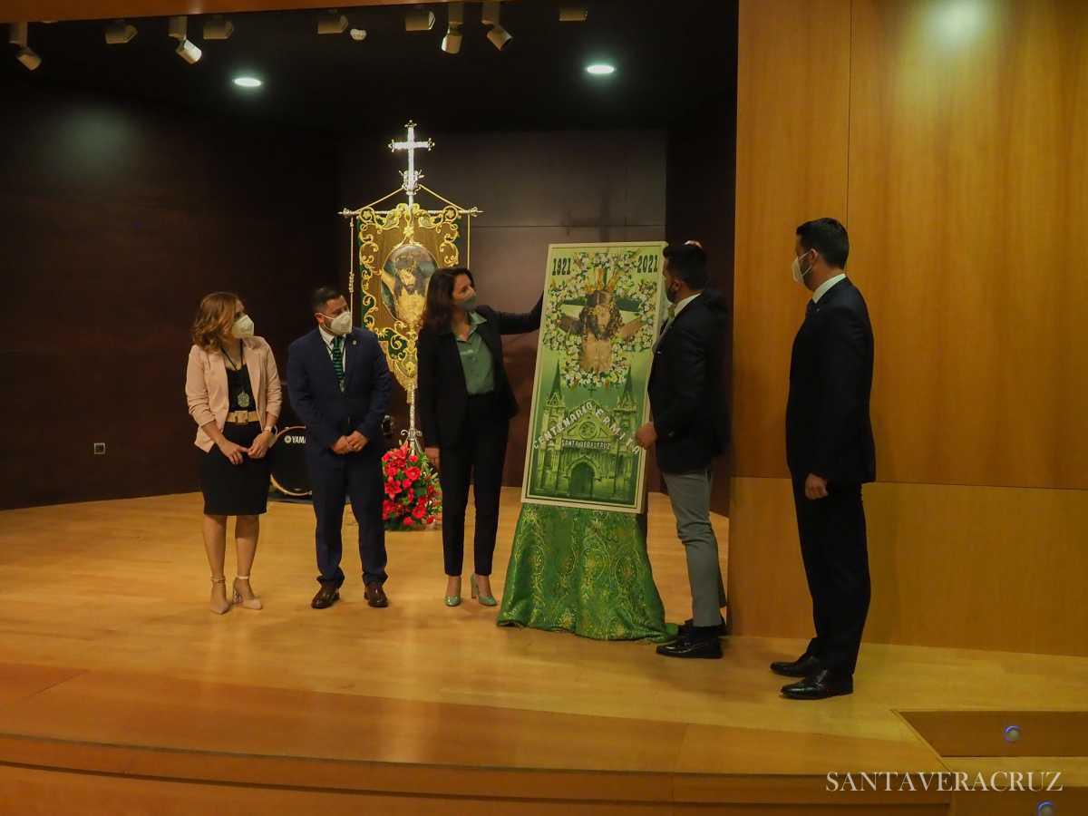 Presentación del cartel conmemorativo del Centenario y recital del Coro y la Coral. Presentación del cartel conmemorativo del Centenario y recital del Coro y la Coral.