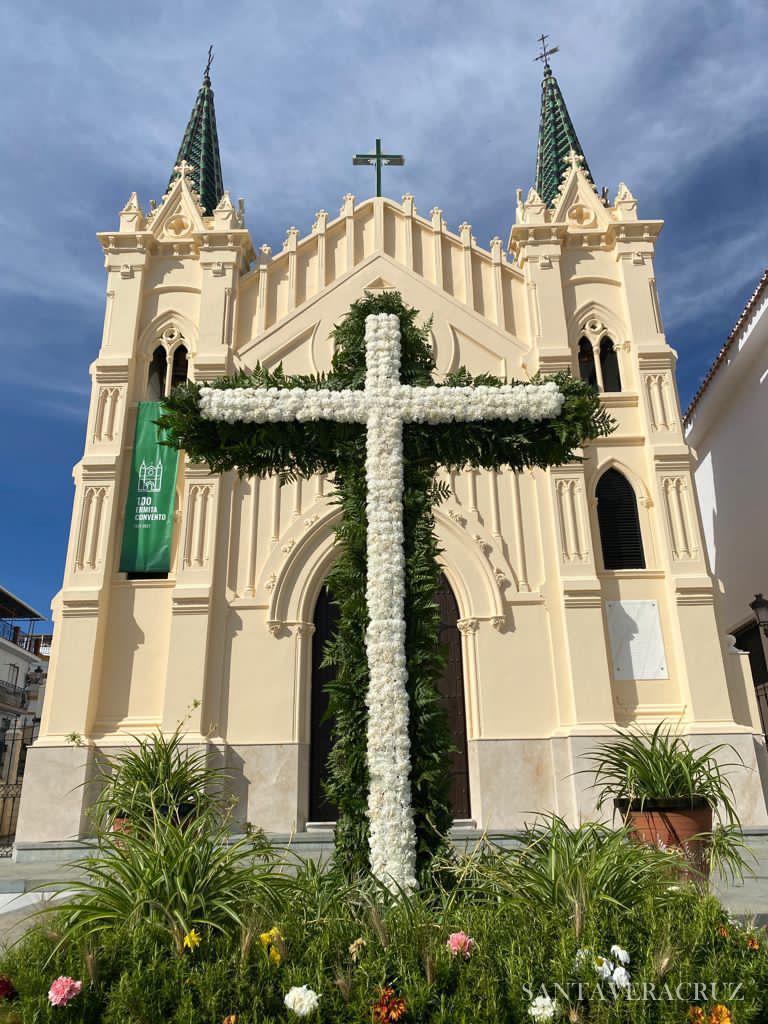 Misa de acción de gracias y fiesta de las Cruces de mayo. Misa de acción de gracias y fiesta de las Cruces de mayo.