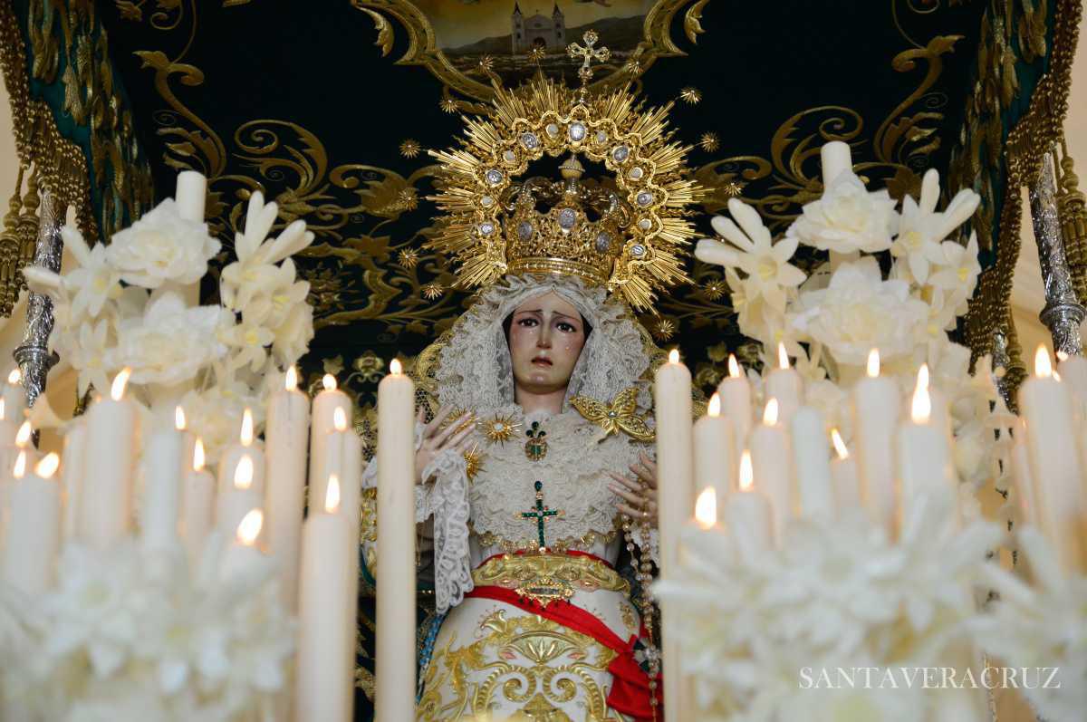 Jueves Santo. Volviste a derramar esperanza sobre tu pueblo Madre de la Soledad. Jueves Santo. Volviste a derramar esperanza sobre tu pueblo Madre de la Soledad.