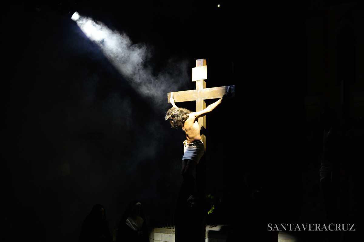 Viernes Santo. Silencio Alhaurín, silencio. Viernes Santo. Silencio Alhaurín, silencio.