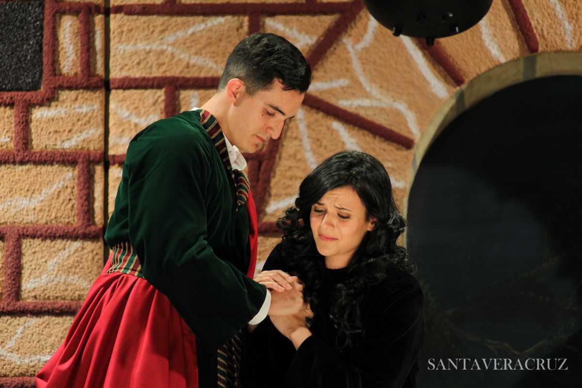 Cristo ha resucitado. ¡Aleluya! Cristo ha resucitado. ¡Aleluya!