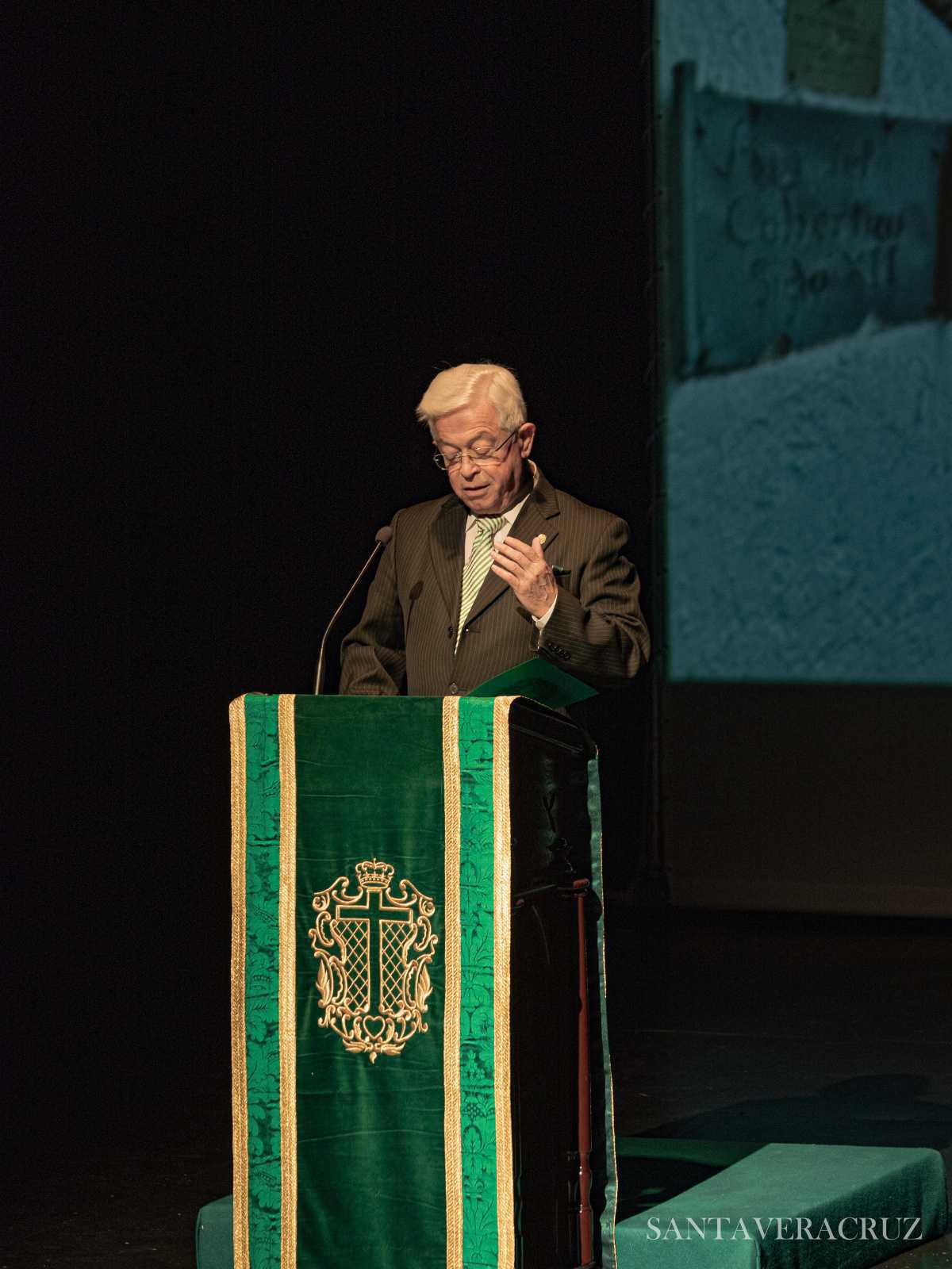 Visita del Obispo Excmo. y Rvdo. Monseñor D. Jesús Catalá, "Imagen y poesía, 100 años de historia" y Cabildo Extraordinario del Día de la Cruz Visita del Obispo Excmo. y Rvdo. Monseñor D. Jesús Catalá, "Imagen y poesía, 100 años de historia" y Cabildo Extraordinario del Día de la Cruz