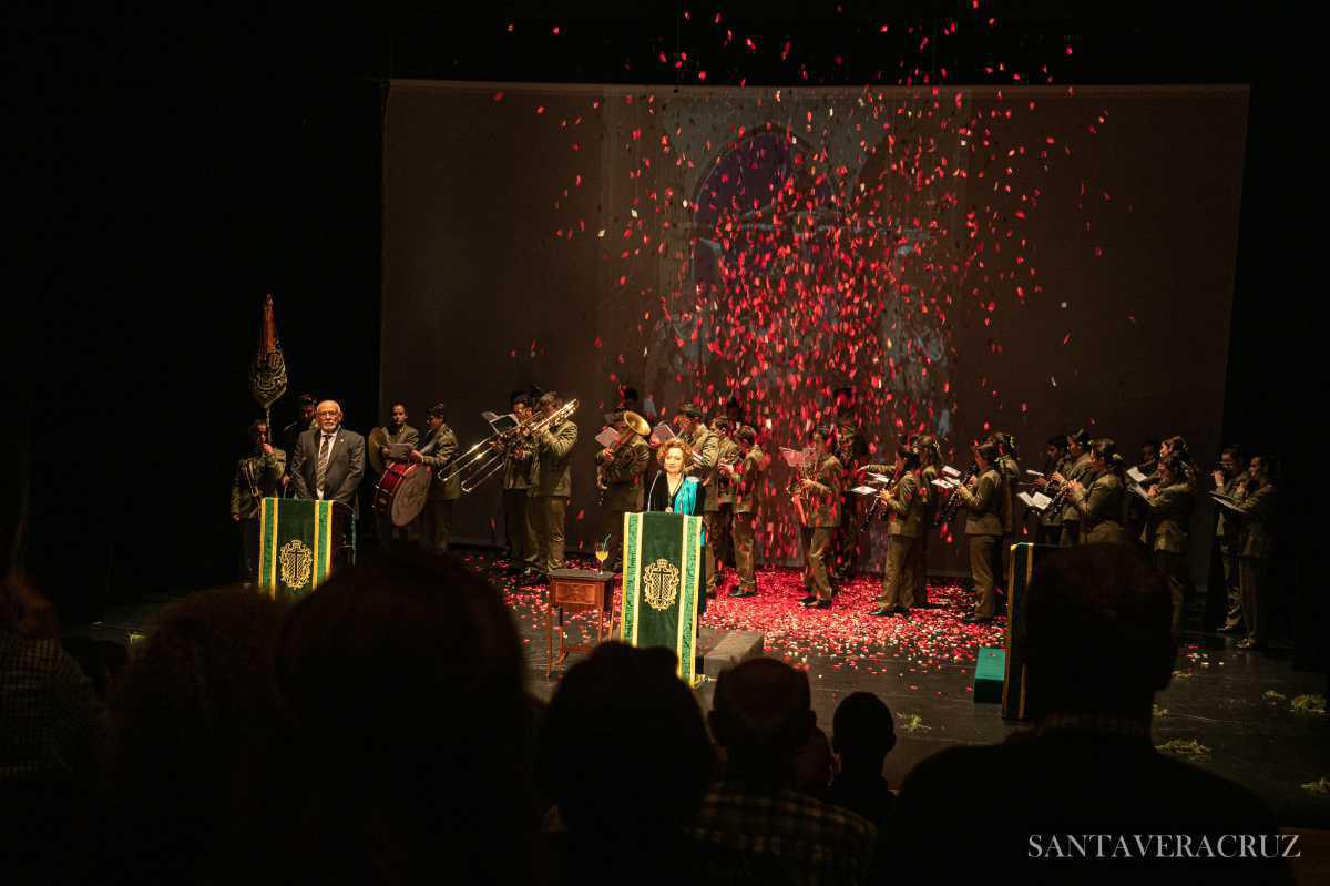 Visita del Obispo Excmo. y Rvdo. Monseñor D. Jesús Catalá, "Imagen y poesía, 100 años de historia" y Cabildo Extraordinario del Día de la Cruz Visita del Obispo Excmo. y Rvdo. Monseñor D. Jesús Catalá, "Imagen y poesía, 100 años de historia" y Cabildo Extraordinario del Día de la Cruz
