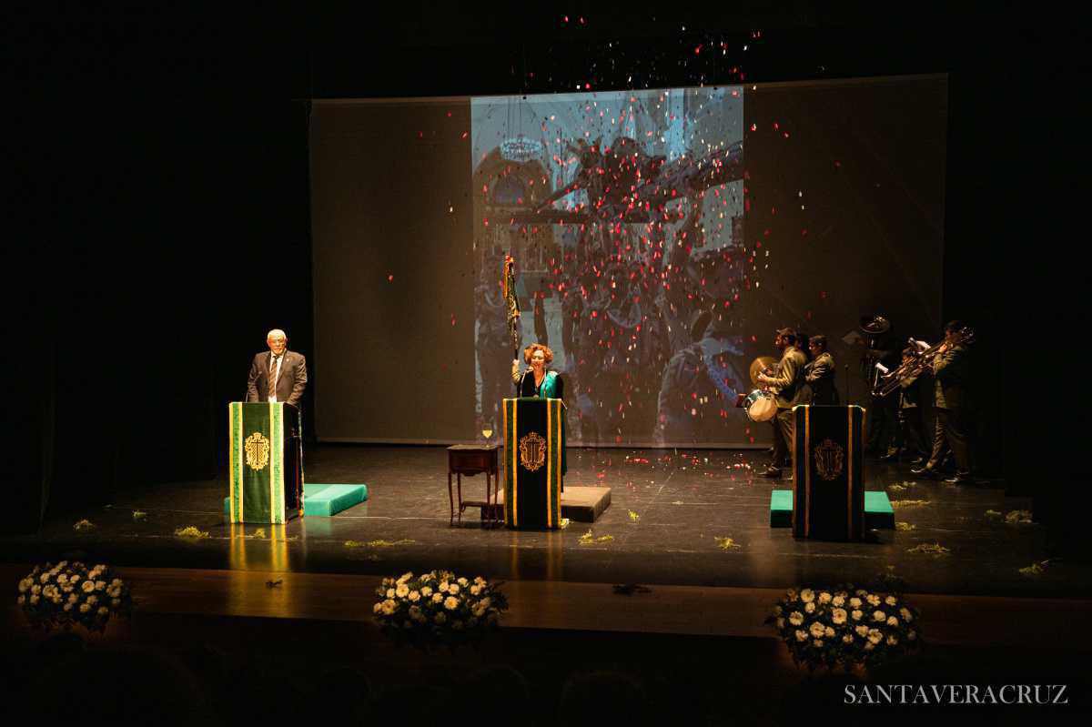 Visita del Obispo Excmo. y Rvdo. Monseñor D. Jesús Catalá, "Imagen y poesía, 100 años de historia" y Cabildo Extraordinario del Día de la Cruz Visita del Obispo Excmo. y Rvdo. Monseñor D. Jesús Catalá, "Imagen y poesía, 100 años de historia" y Cabildo Extraordinario del Día de la Cruz