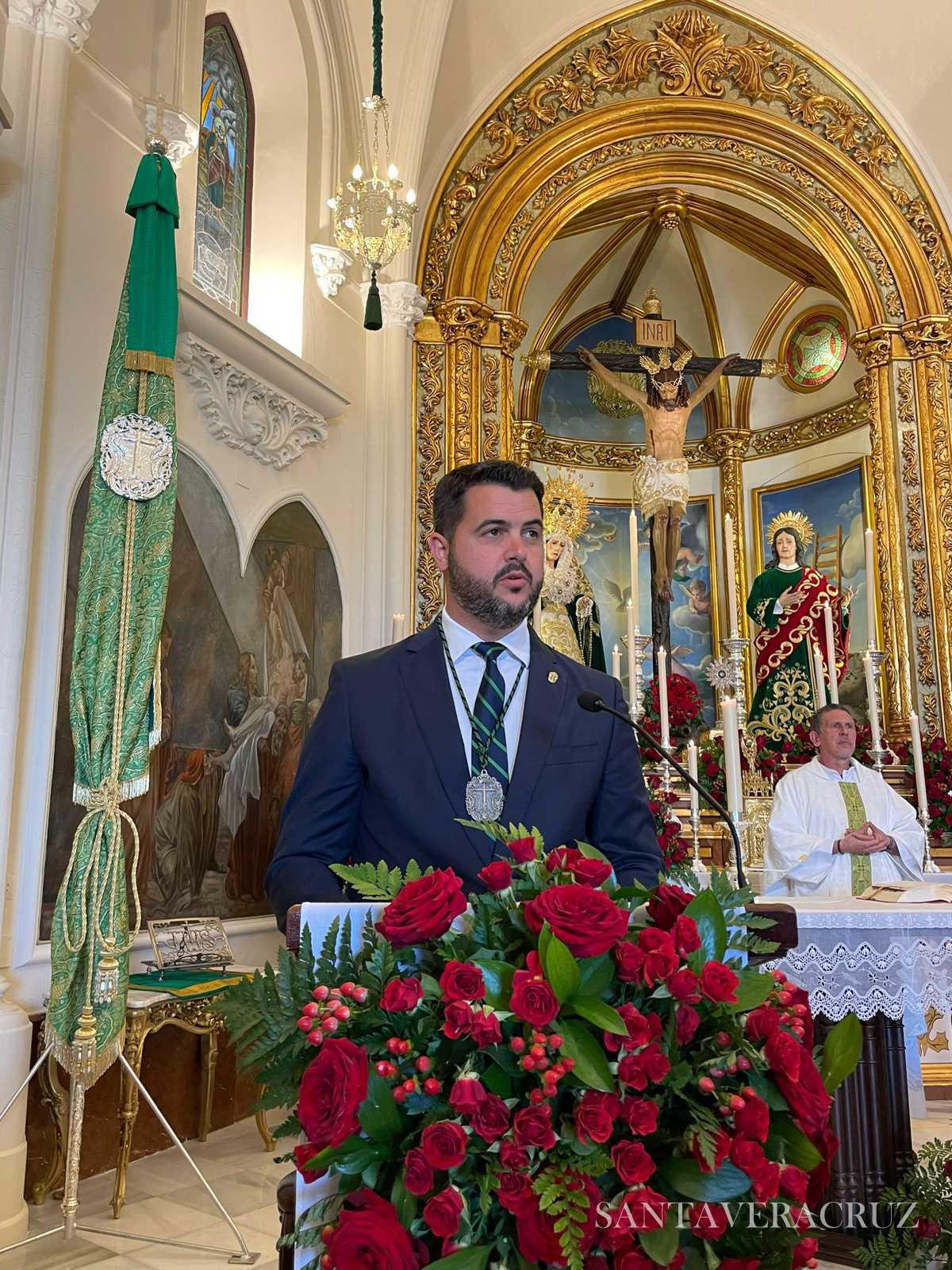 Misa de acción de gracias y Cruces de mayo Misa de acción de gracias y Cruces de mayo