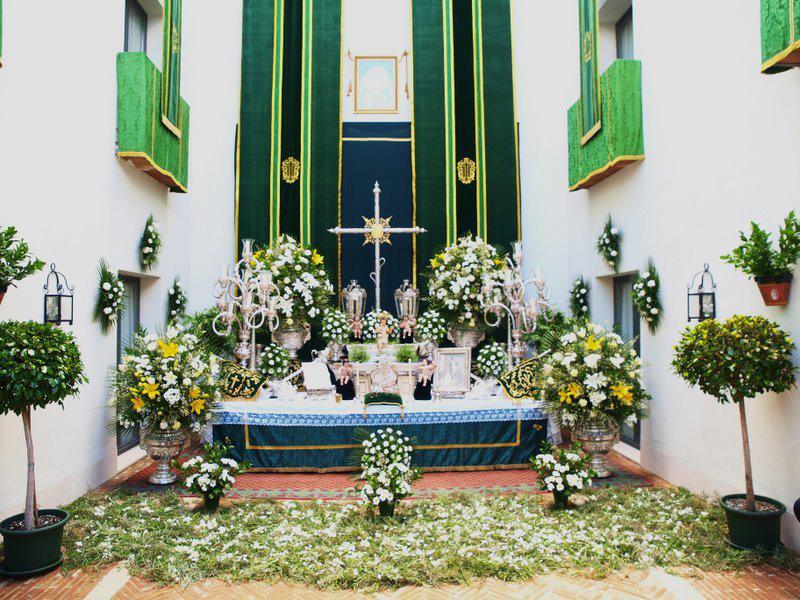 Cruces de Mayo y Acción de Gracias Cruces de Mayo y Acción de Gracias
