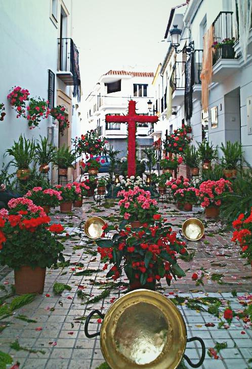 Cruces de Mayo y Acción de Gracias Cruces de Mayo y Acción de Gracias