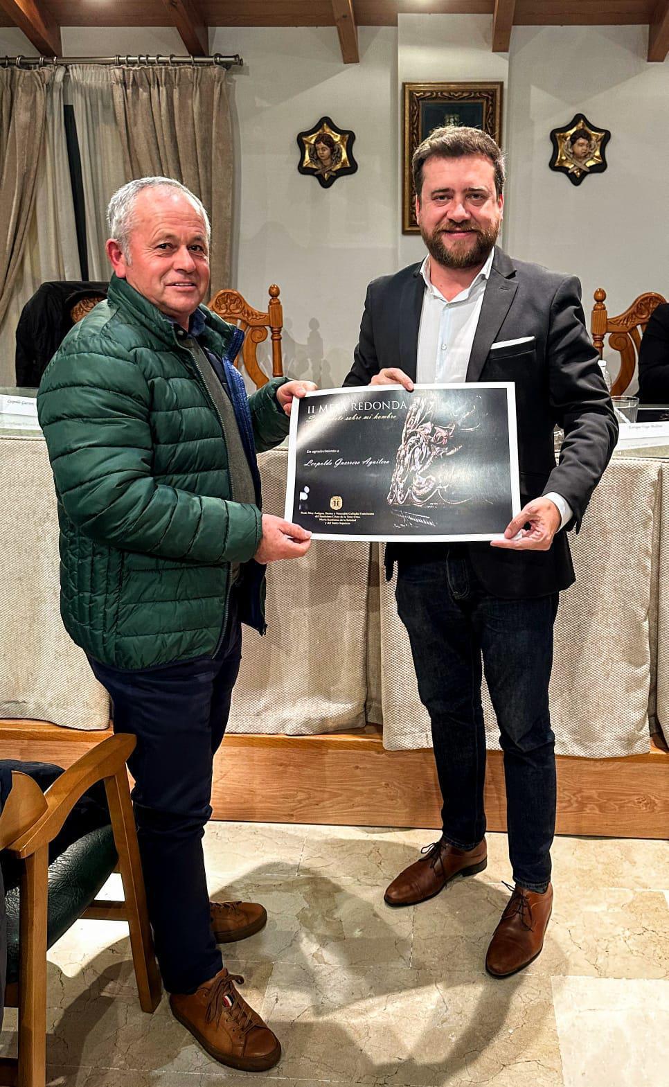 Éxito rotundo de la II Mesa Redonda "Sintiéndote sobre mi hombro" Éxito rotundo de la II Mesa Redonda "Sintiéndote sobre mi hombro"