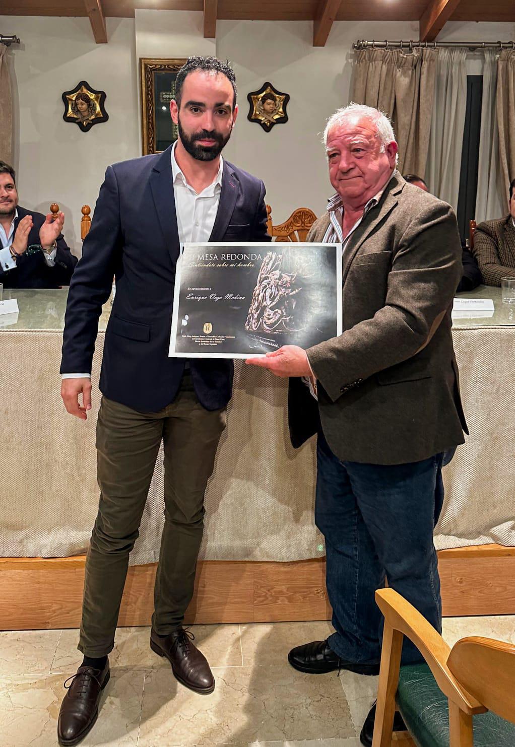 Éxito rotundo de la II Mesa Redonda "Sintiéndote sobre mi hombro" Éxito rotundo de la II Mesa Redonda "Sintiéndote sobre mi hombro"