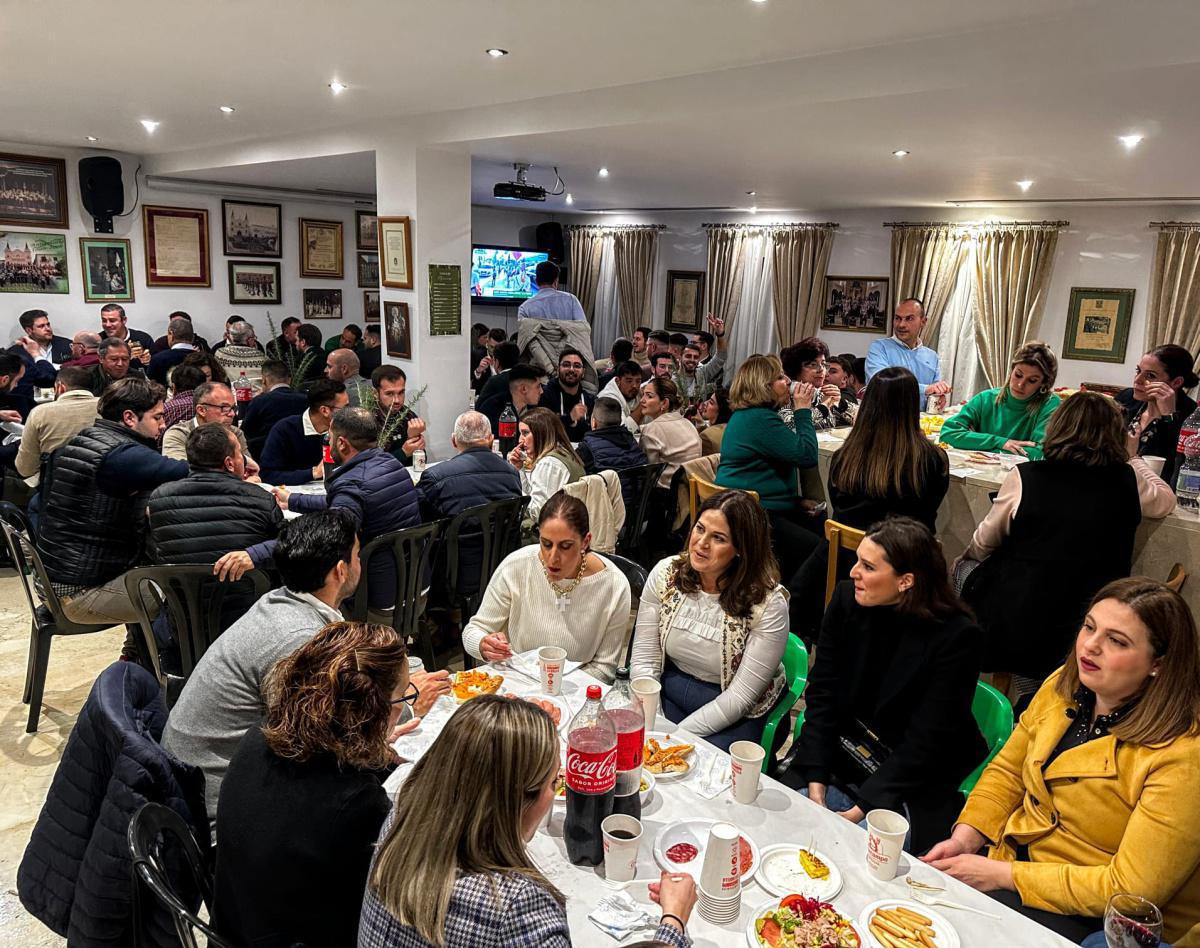 Éxito rotundo de la II Mesa Redonda "Sintiéndote sobre mi hombro" Éxito rotundo de la II Mesa Redonda "Sintiéndote sobre mi hombro"