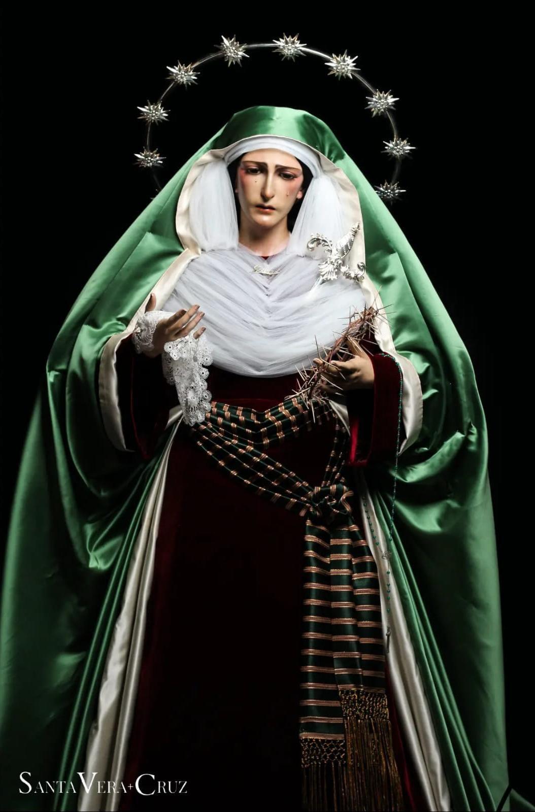 El Stmo. Cristo de la Vera+Cruz y María Stma. de la Soledad ya se encuentran ataviados para el tiempo de Cuaresma.