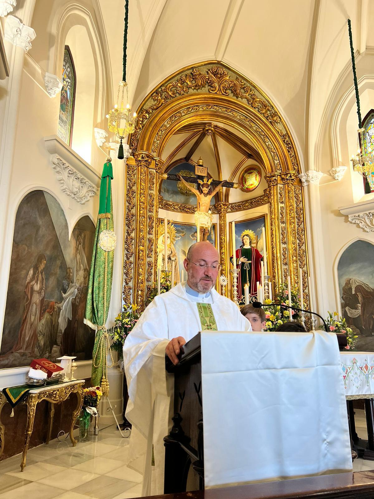 Acción de Gracias y Cruces de Mayo. Acción de Gracias y Cruces de Mayo.