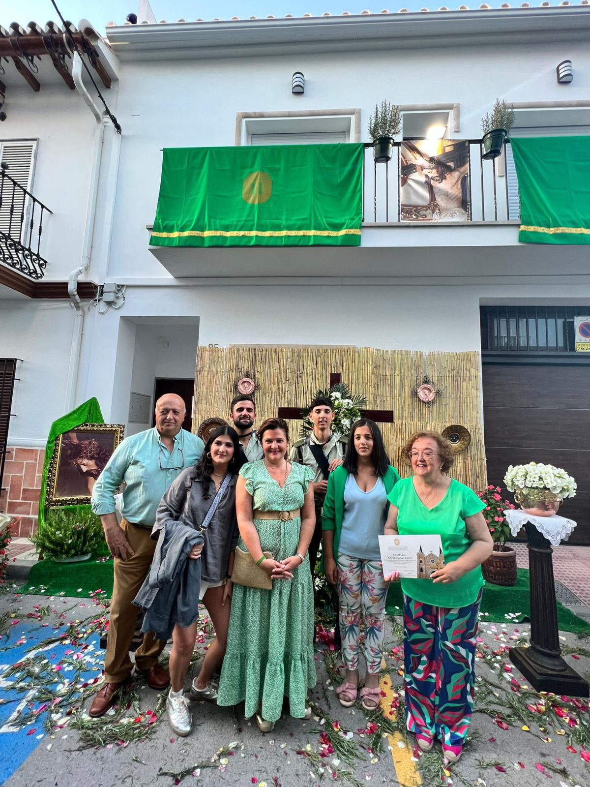 Acción de Gracias y Cruces de Mayo. Acción de Gracias y Cruces de Mayo.