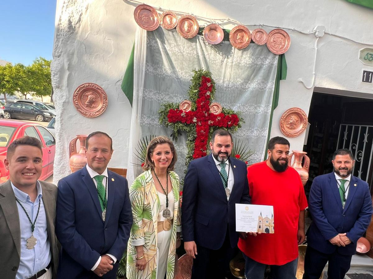 Acción de Gracias y Cruces de Mayo. Acción de Gracias y Cruces de Mayo.