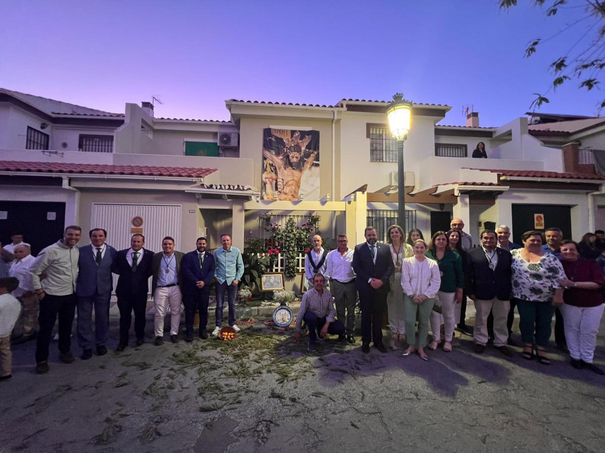 Acción de Gracias y Cruces de Mayo. Acción de Gracias y Cruces de Mayo.