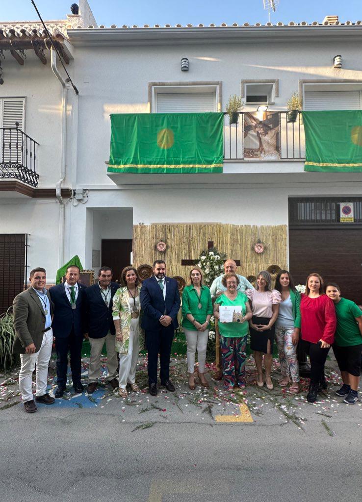 Acción de Gracias y Cruces de Mayo. Acción de Gracias y Cruces de Mayo.