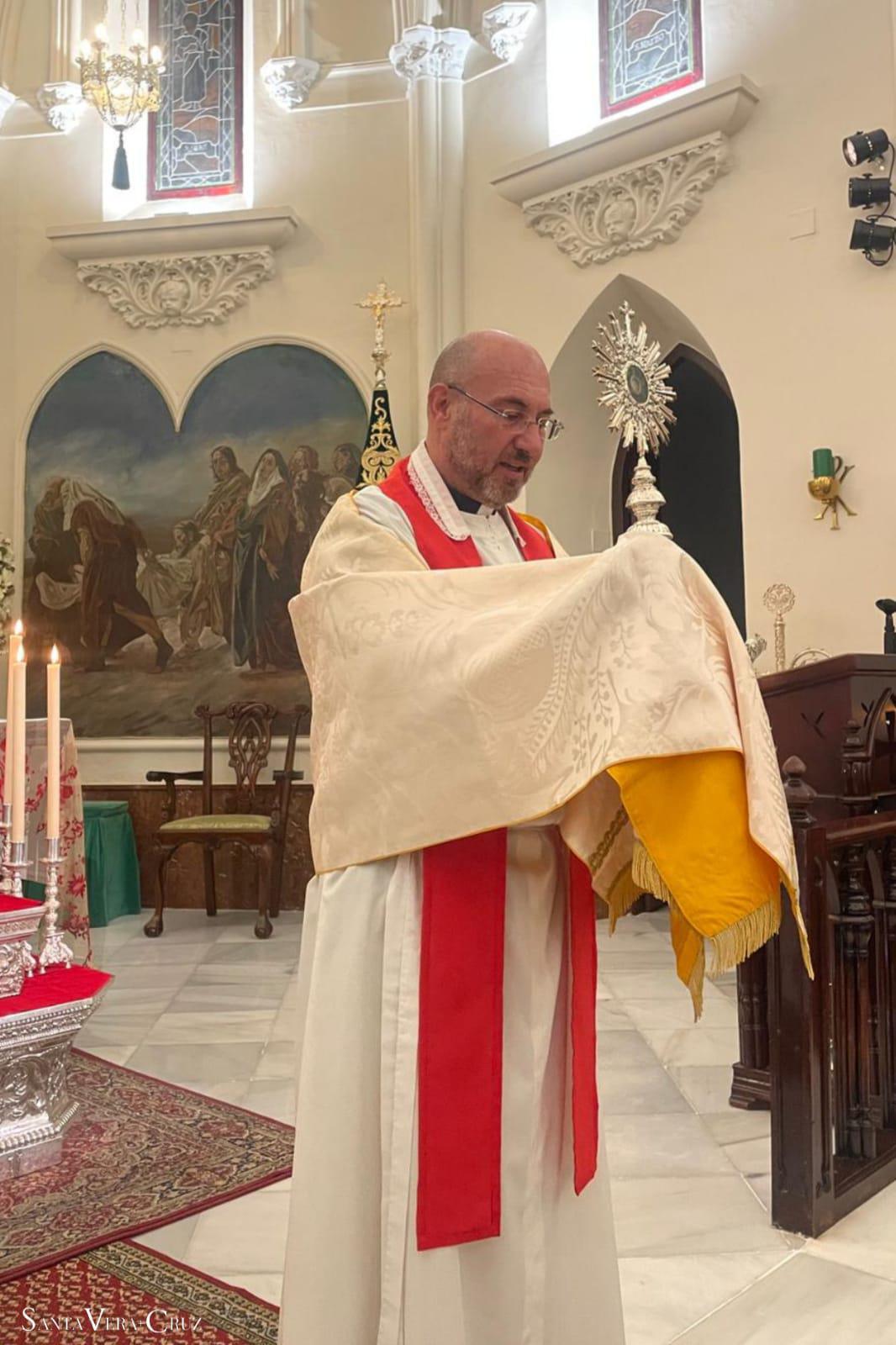 Festividad de la Exaltación de la Cruz. Festividad de la Exaltación de la Cruz.