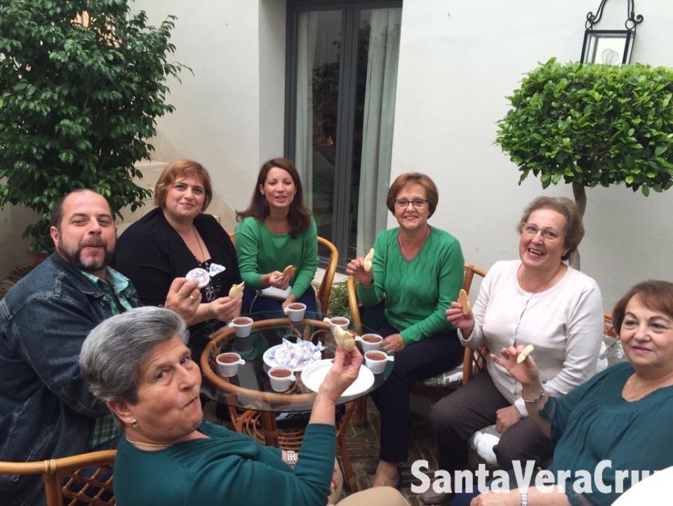 Nuestra Casa Hermandad llena de Vida Nuestra Casa Hermandad llena de Vida