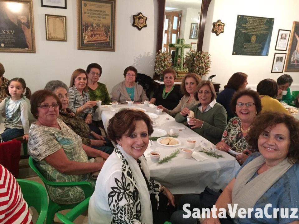 Nuestra Casa Hermandad llena de Vida Nuestra Casa Hermandad llena de Vida