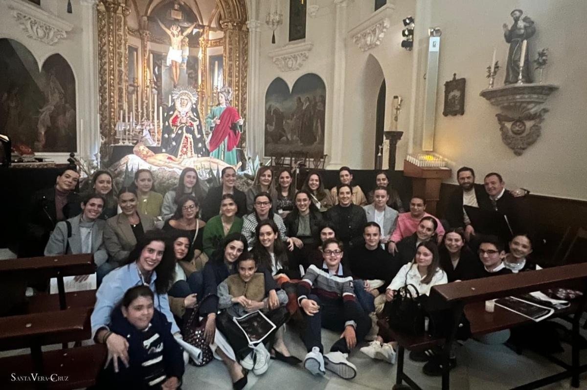 Tiempo de Oración. Triduo de veneración al Cristo Yacente. Tiempo de Oración. Triduo de veneración al Cristo Yacente.