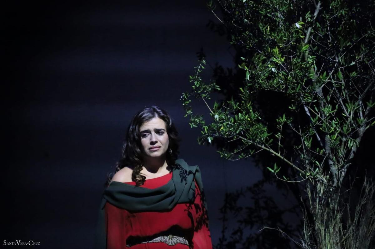 Y María de Magdala cautivó a la capital. Y María de Magdala cautivó a la capital.