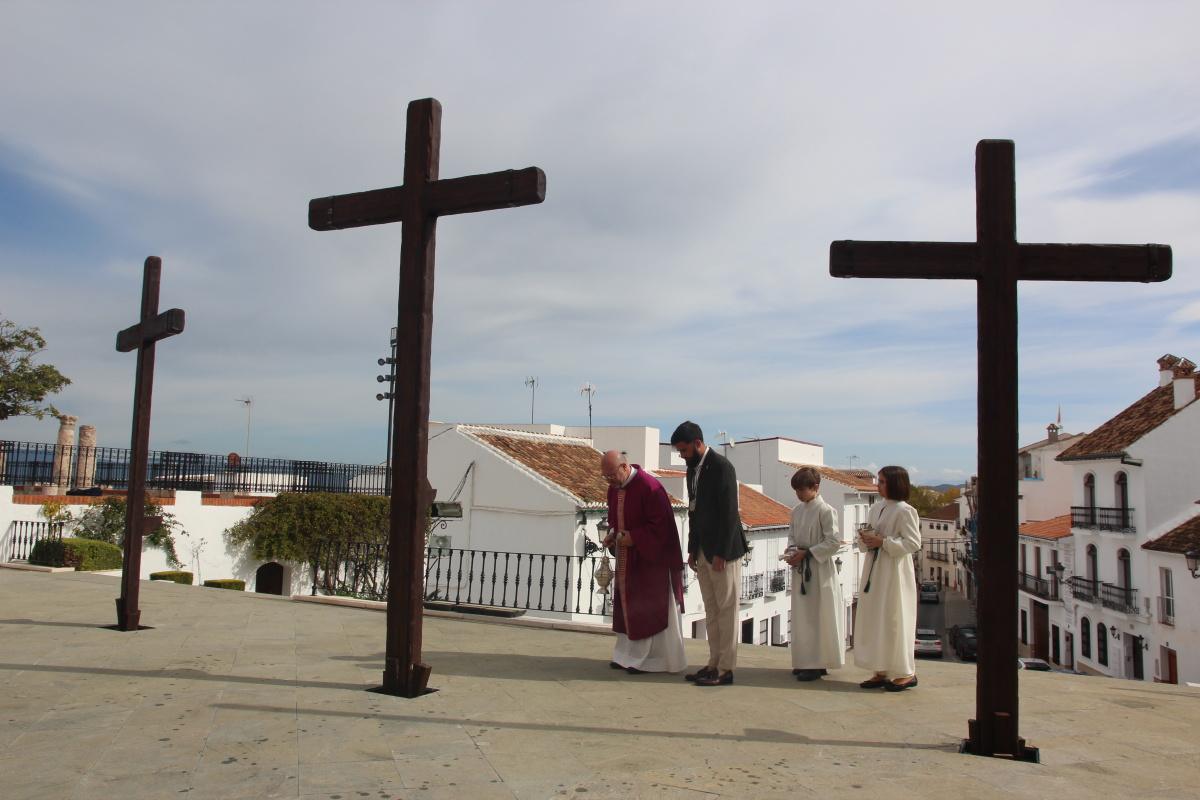 Domingo de Pasión. ¡Oh Cruz, tú reinarás! Domingo de Pasión. ¡Oh Cruz, tú reinarás!