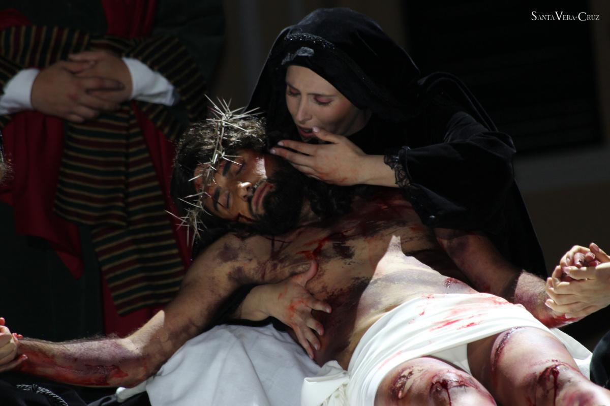 El silencio de la Cruz. Viernes Santo. El silencio de la Cruz. Viernes Santo.