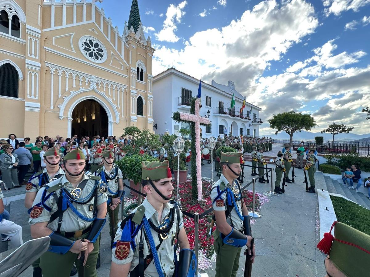 Las Cruces de Mayo llenan las calles de devoción y alegría. 