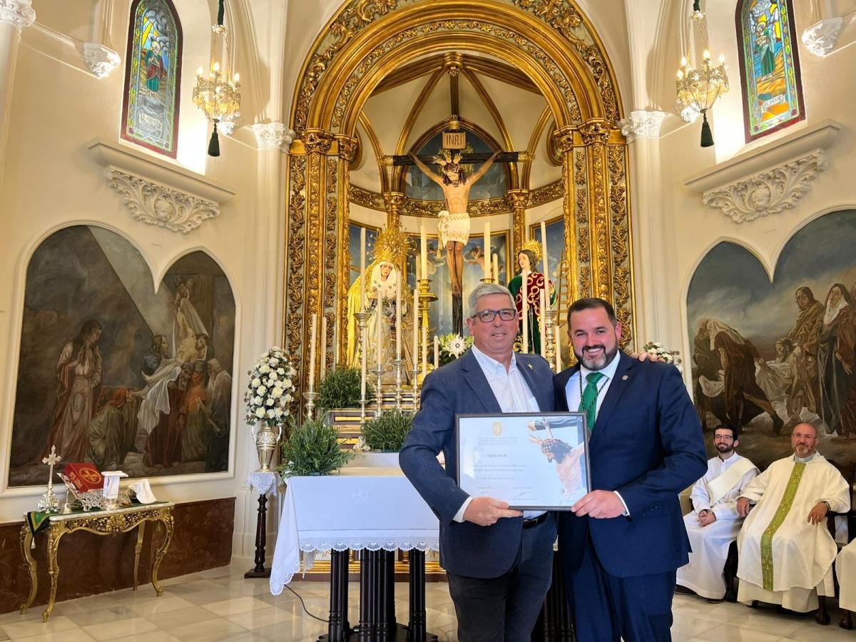 Las Cruces de Mayo llenan las calles de devoción y alegría. Las Cruces de Mayo llenan las calles de devoción y alegría.