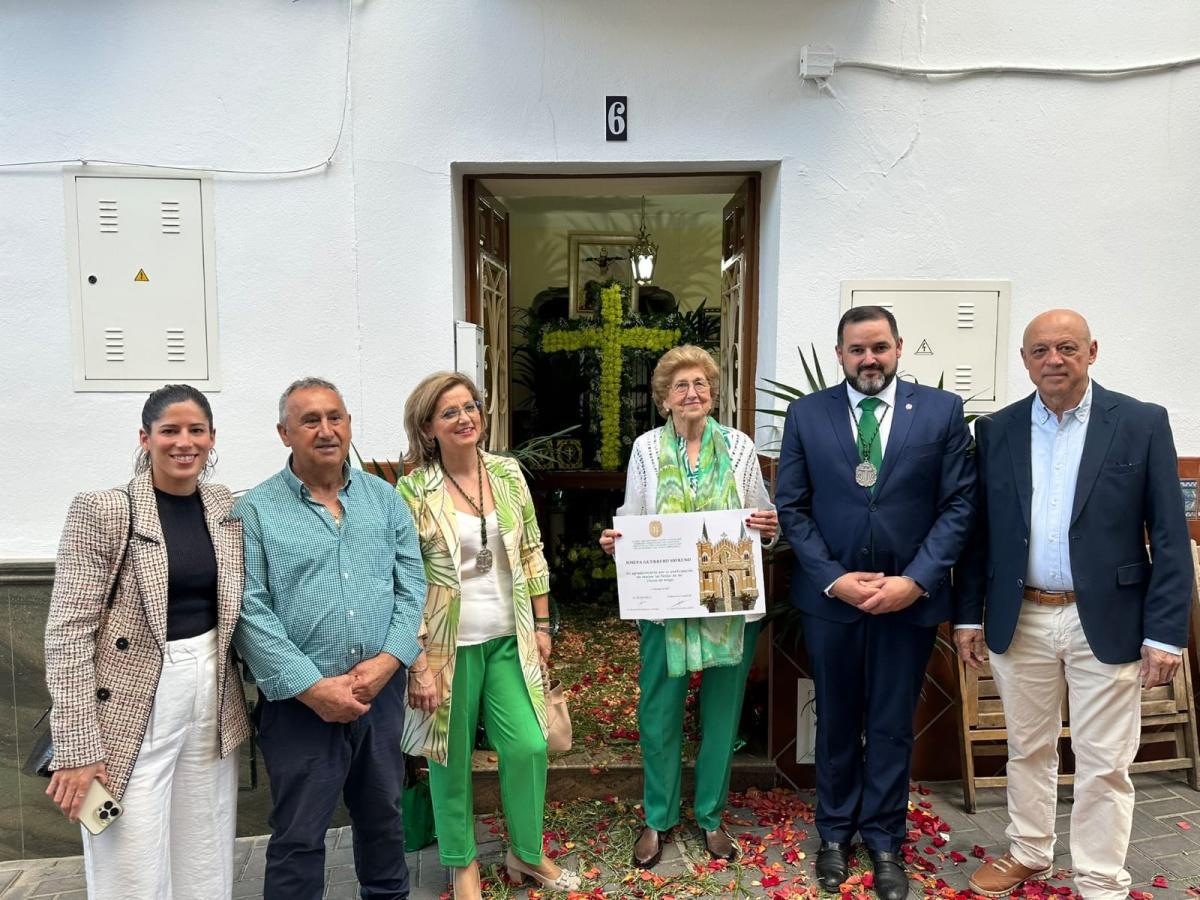 Las Cruces de Mayo llenan las calles de devoción y alegría. 