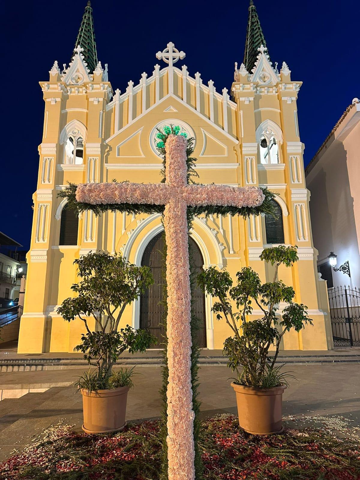 Las Cruces de Mayo llenan las calles de devoción y alegría. 