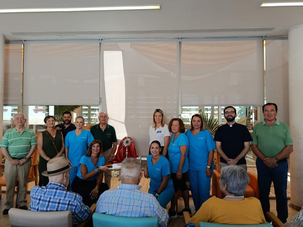 Hermandad viva: oración, camino y convivencia. Hermandad viva: oración, camino y convivencia.