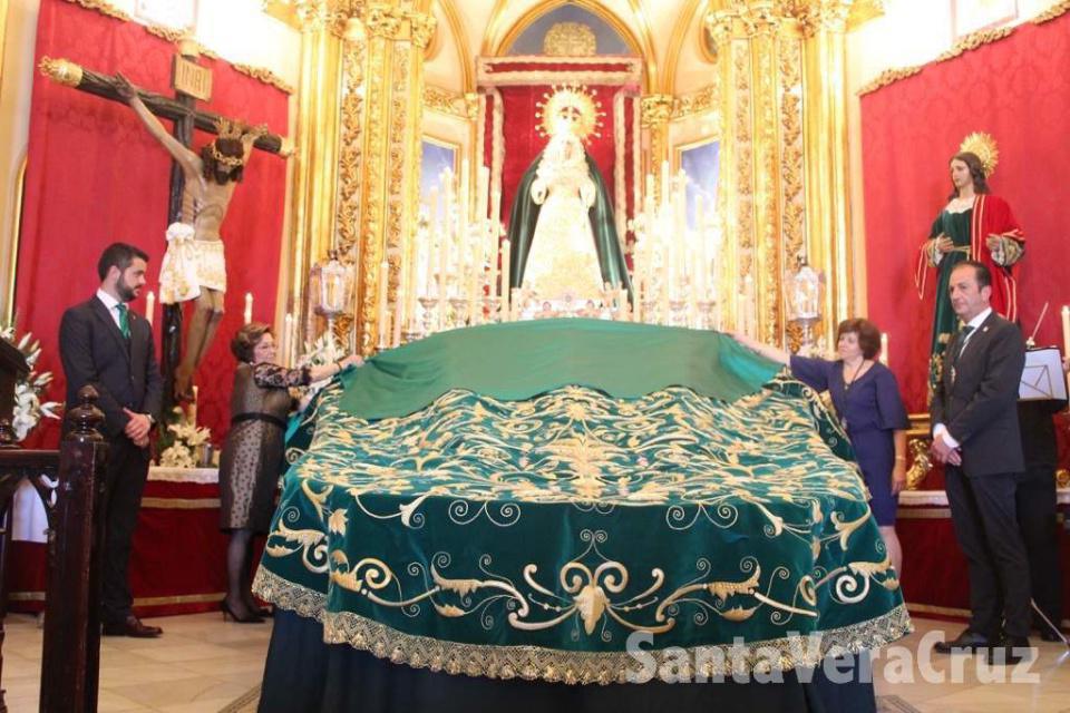 Presentación del nuevo Manto de María Santísima de la Soledad Presentación del nuevo Manto de María Santísima de la Soledad