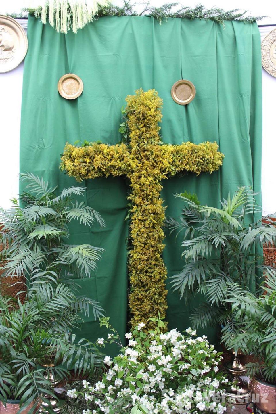 Fiesta de las Cruces de Mayo