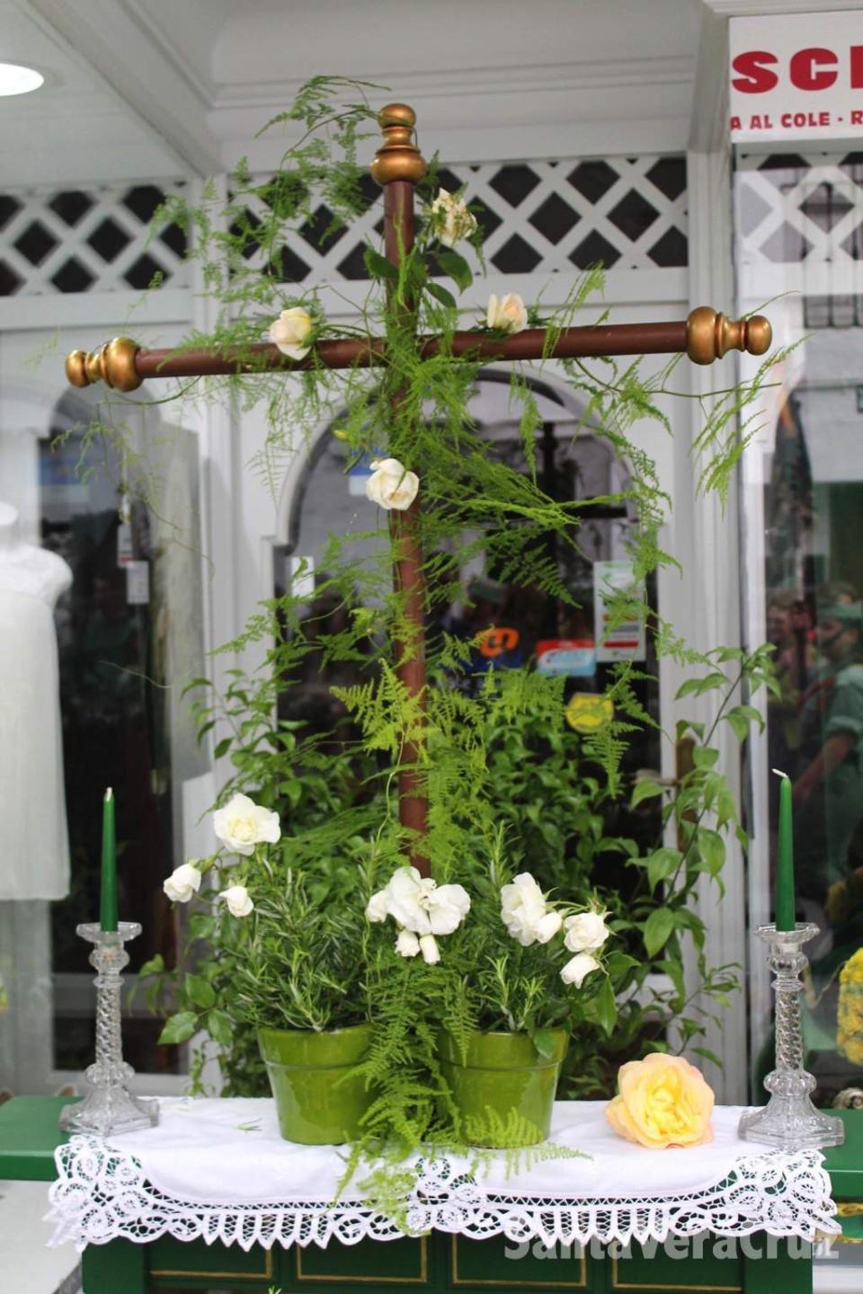 Fiesta de las Cruces de Mayo Fiesta de las Cruces de Mayo